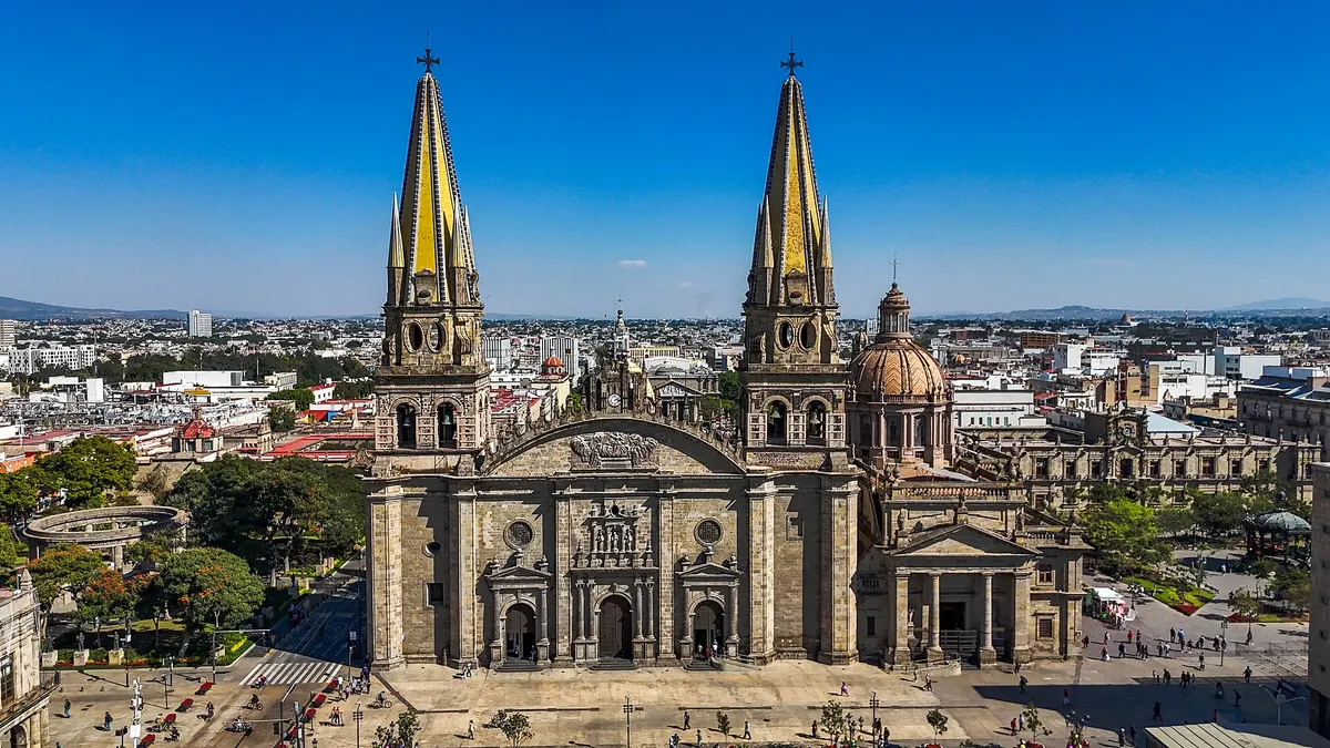 Crisis del agua en Guadalajara: tandeos en 627 colonias hasta marzo y qué días no habrá agua