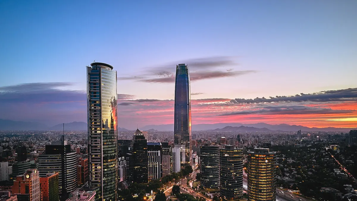 Cuánto gana un ingeniero comercial en Chile: sueldo al cuarto año por universidad y empleabilidad